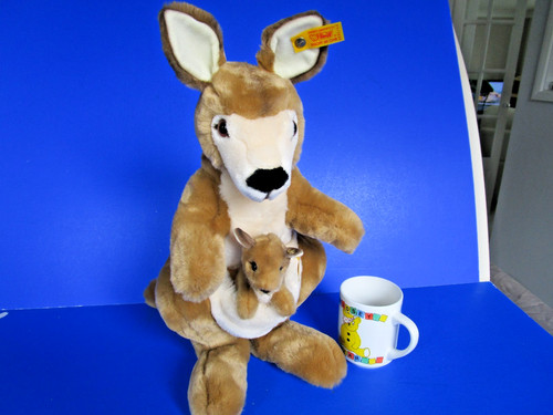 Kango känguru mit baby - baby, joey